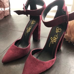 Reddish /purplish block high heel